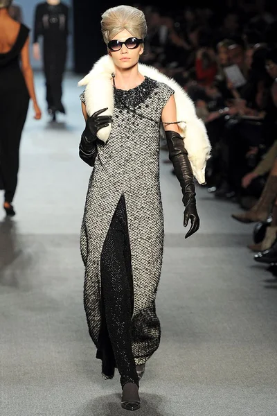 Look 37